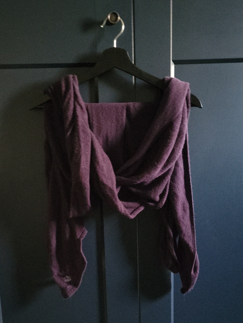 BANANA REPUBLIC VISCOSE ANGORA BLEND SCARF in DEEP RICH PURPLE